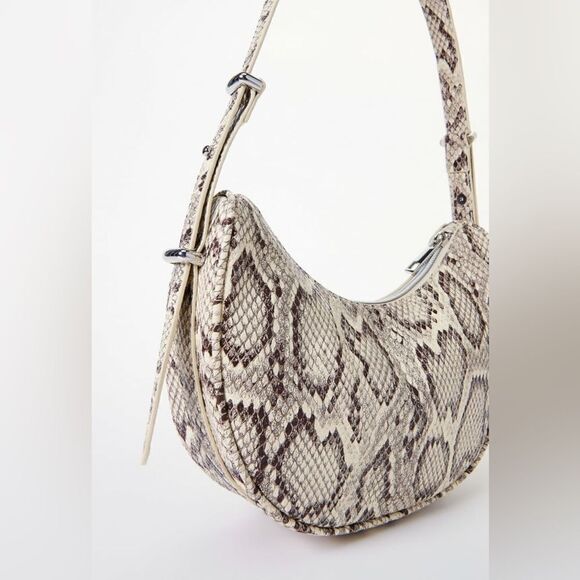 The Minimal Shoulder Bag - Picture 4 of 5